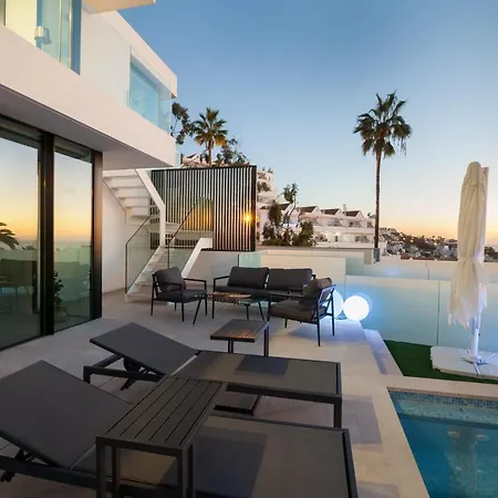 200m New A With Private, Heated Pool And Amazing Ocean View וילה אדחה