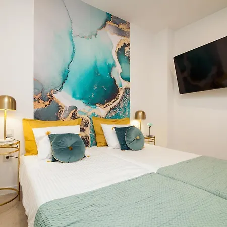 200m New A With Private, Heated Pool And Amazing Ocean View אדחה